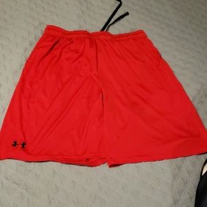Under Armour Men's Size XL Athletic Short